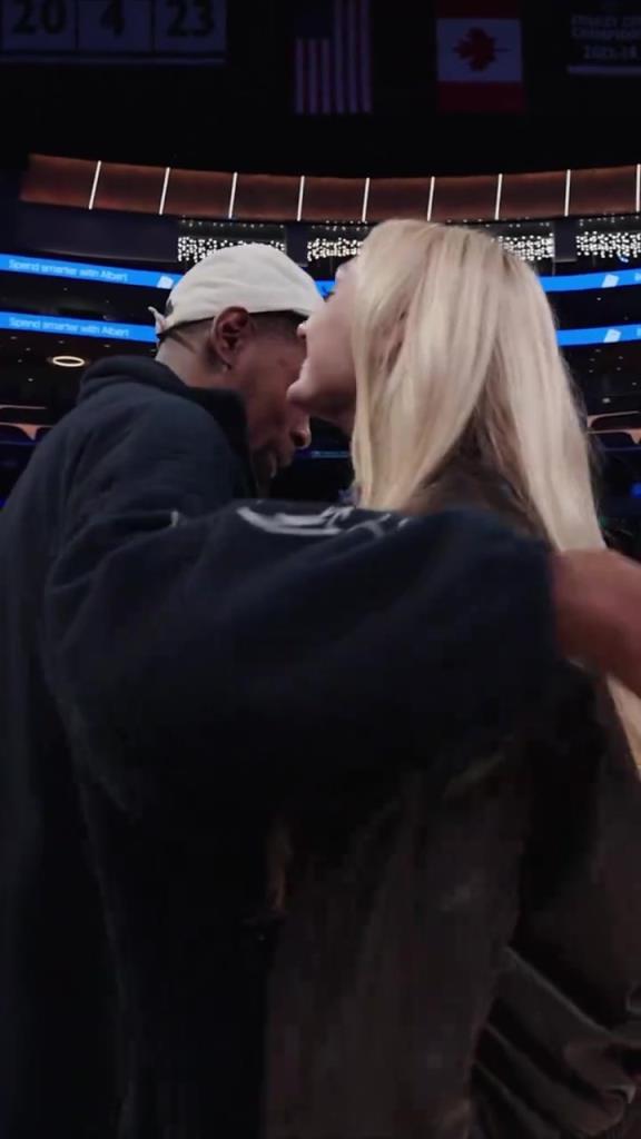 卡梅倫布林克這大長腿，KD都得多看幾眼